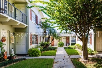 Building Photo - 3022 Fairway Ln