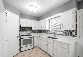 Building Photo - 11418 Hendon Ln