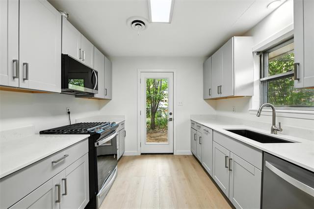 Primary Photo - 1308 Dartmouth Pl