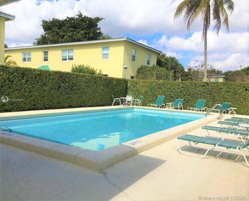 Building Photo - 7700 SW 54th Ct