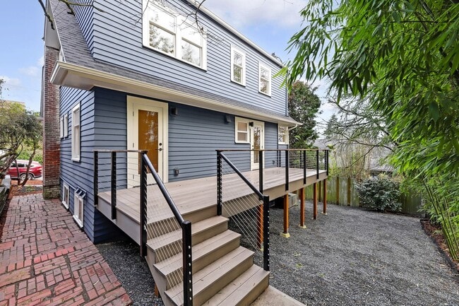 Foto del edificio - 4bd/3.25ba Seattle Home