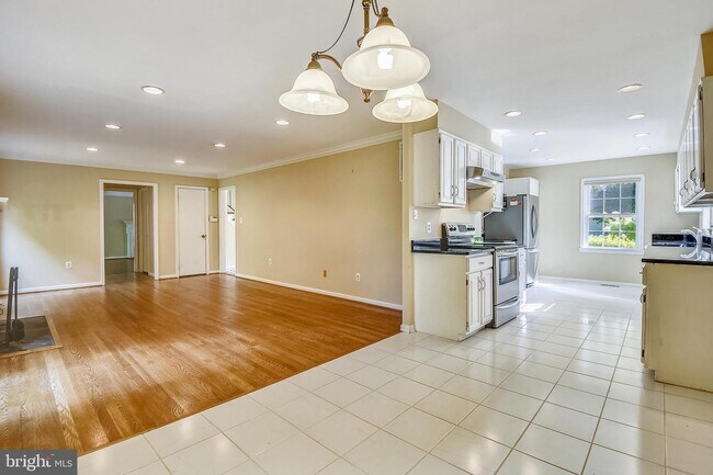 Building Photo - 10108 Donegal Ct