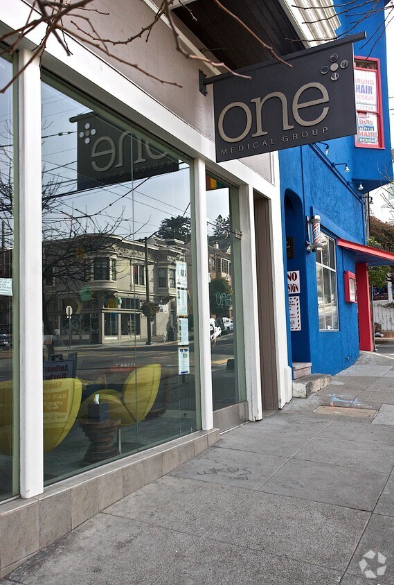 Building Photo - 593 Castro St
