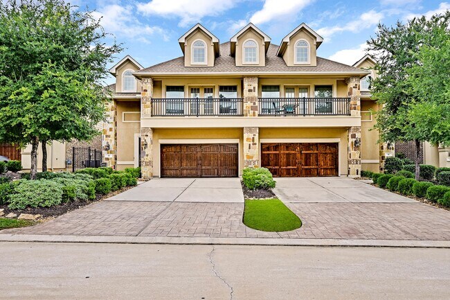 Foto del edificio - 15 Dylan Branch Dr