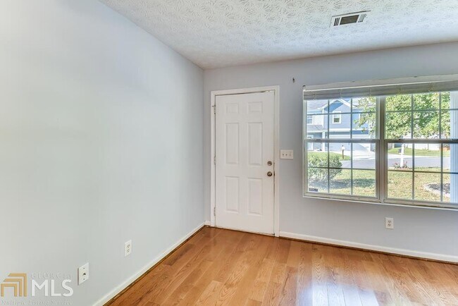 Foto del edificio - 2427 Brantley St NW