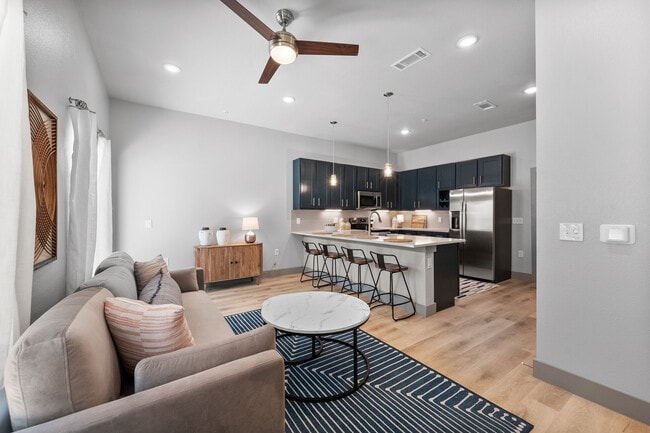 Interior Photo - The Gibson