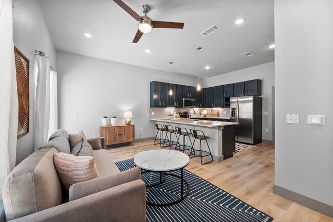 Interior Photo - The Gibson