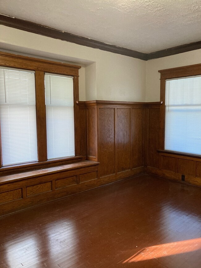 Unit 1 DR - 3326 N 29th St