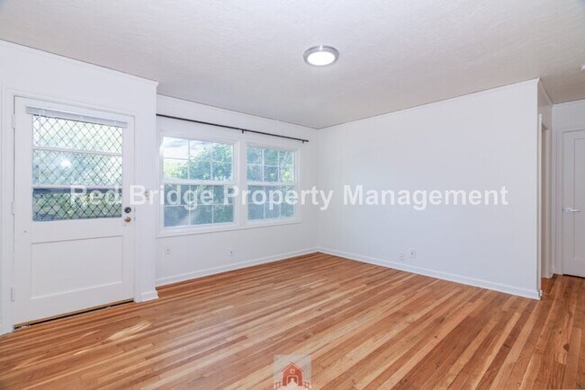 Foto del edificio - 3530 SE 26th Ave
