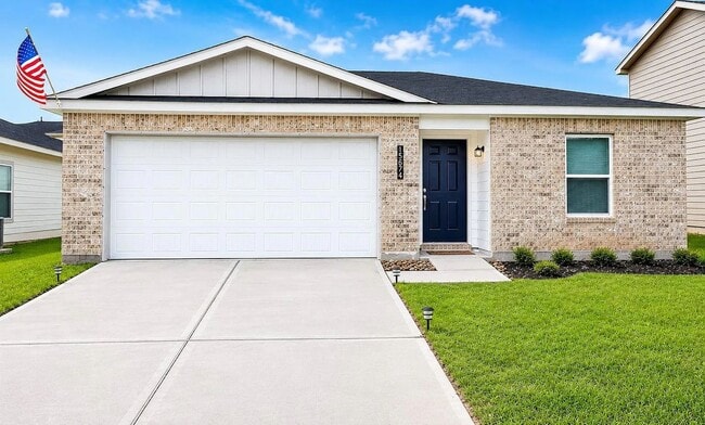 Building Photo - 15674 Briar Forest Dr