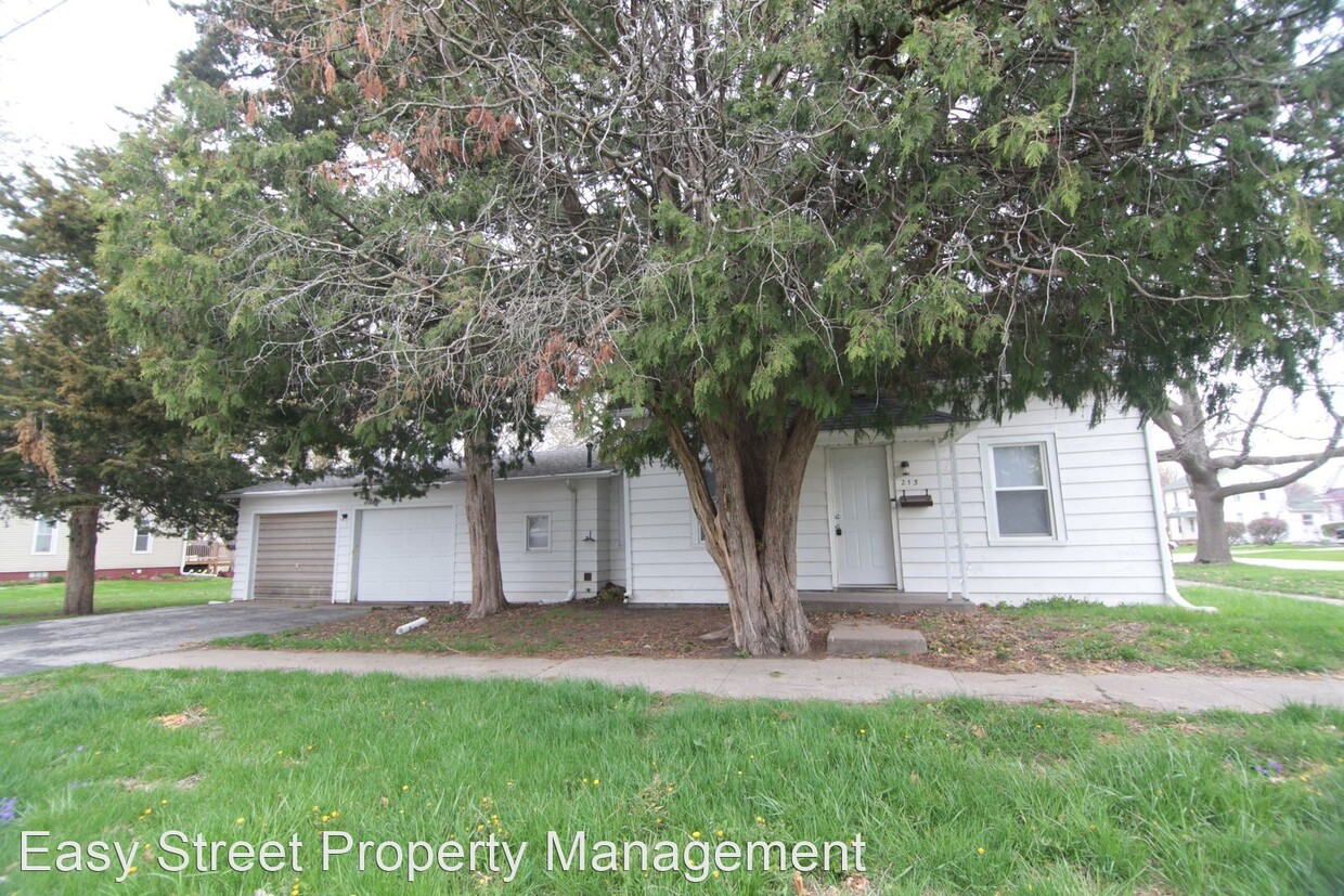 Primary Photo - 2 br, 1 bath House - 213 NE 4th St