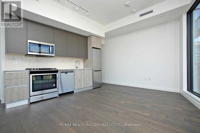 Building Photo - 2A Church St