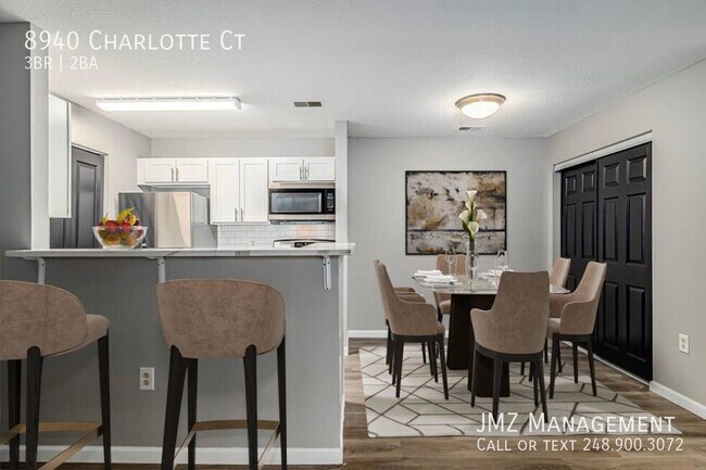 Foto del edificio - 8940 Charlotte Ct