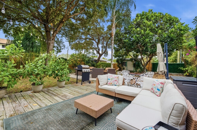 Foto del edificio - 117 S Palmway