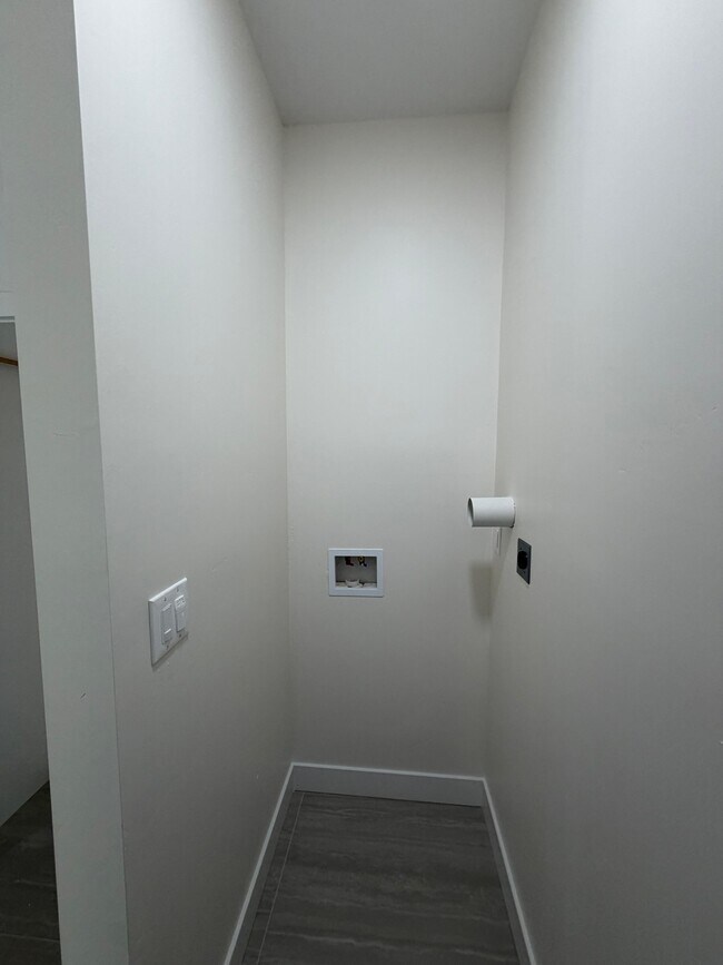 Foto del edificio - 3328 Altadena Ave.