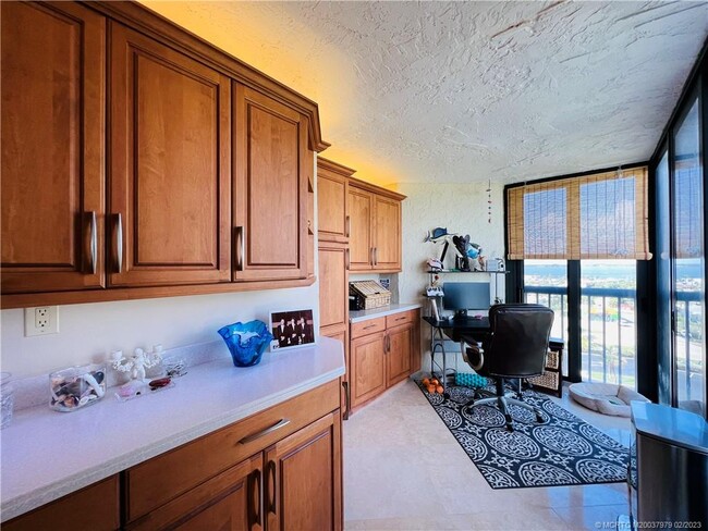 Foto del edificio - 10600 S Ocean Dr