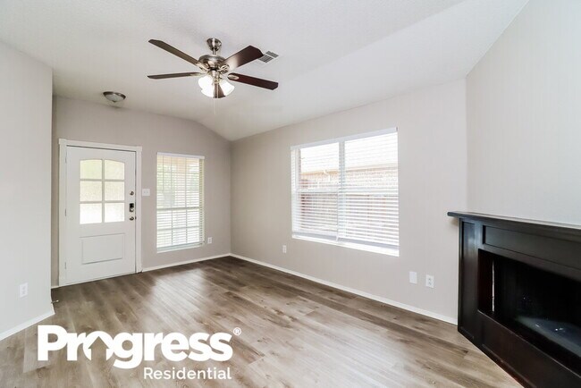 Building Photo - 7204 Autumn Run Dr