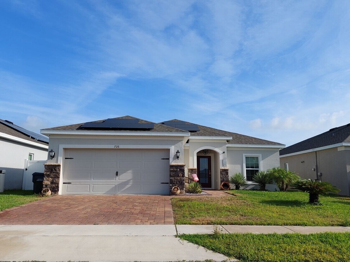 Primary Photo - GORGEOUS 4 Bedroom 2 Bath Home in William'...