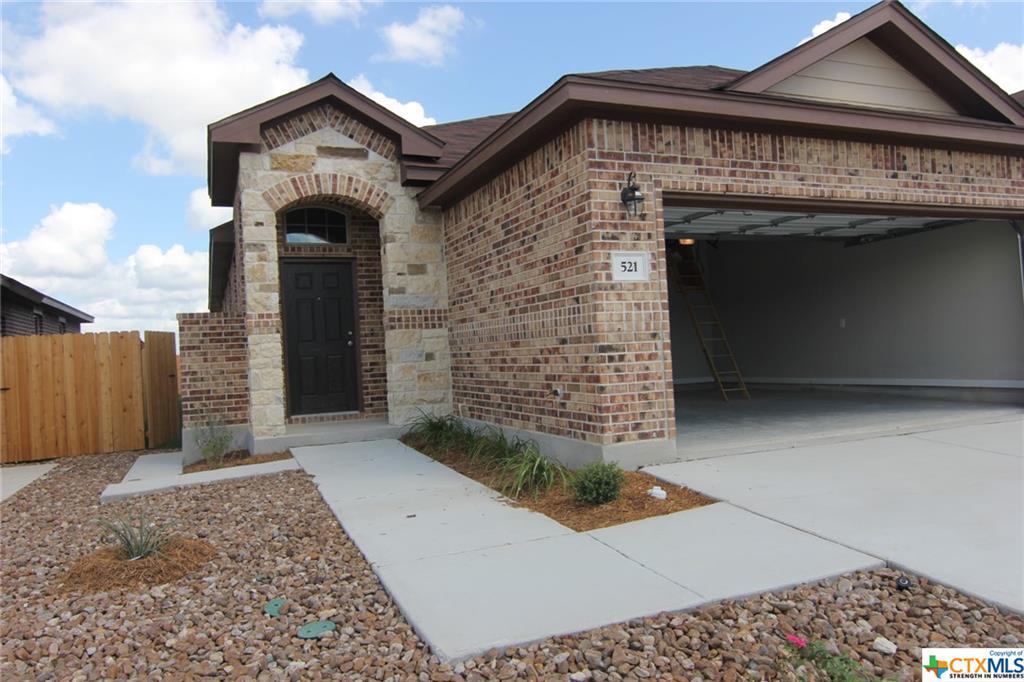 521 Creekside Frst, New Braunfels, TX 78130 Townhome Rentals in New