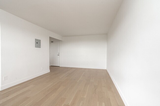 Photo du bâtiment - 99 Tyndall Ave