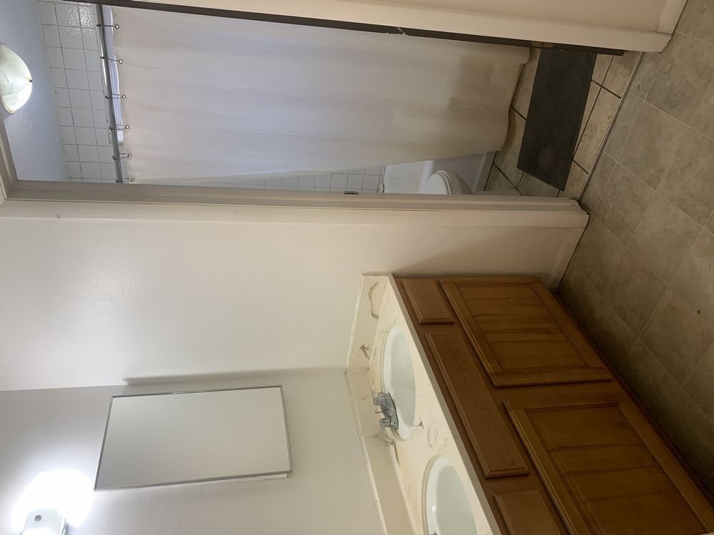Foto del edificio - BYU Contracted Mens SHARED Units
