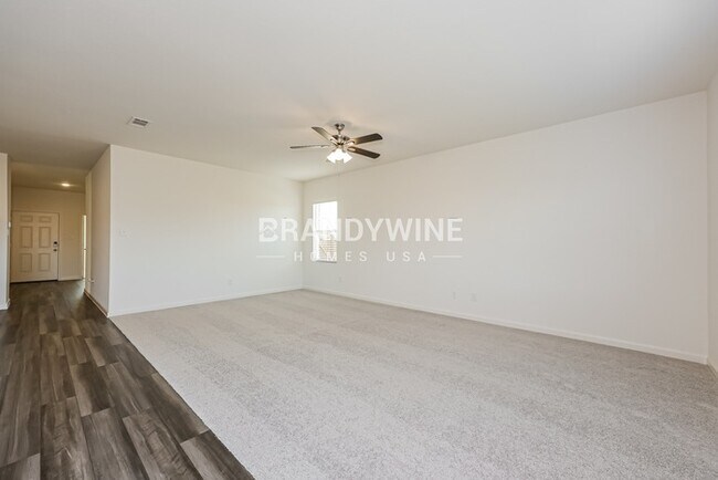 Foto del edificio - 8352 Sniptoe Dr