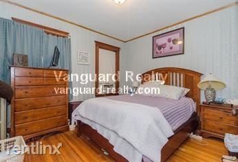 Building Photo - 261 Walnut St