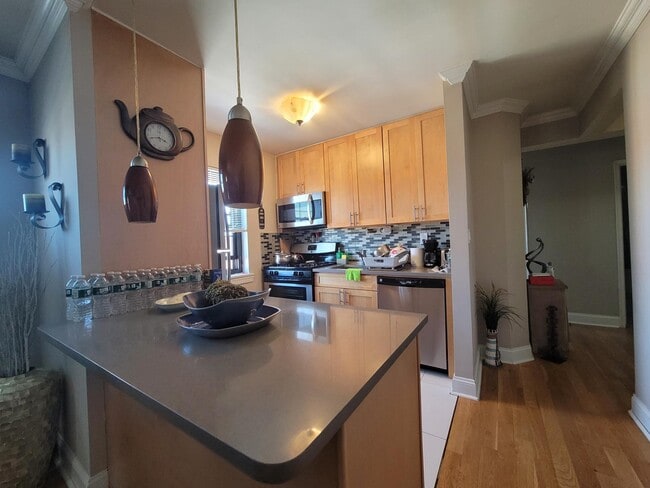 Foto del edificio - 7730 Main St