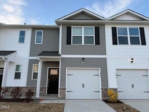 Building Photo - 417 Belgian Red Wy