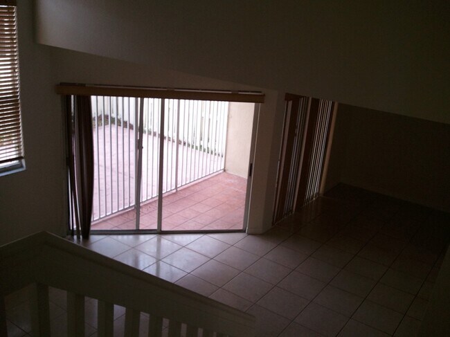 Building Photo - 3002 San Remo Cir