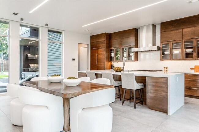 Foto del edificio - 2824 Lockett St