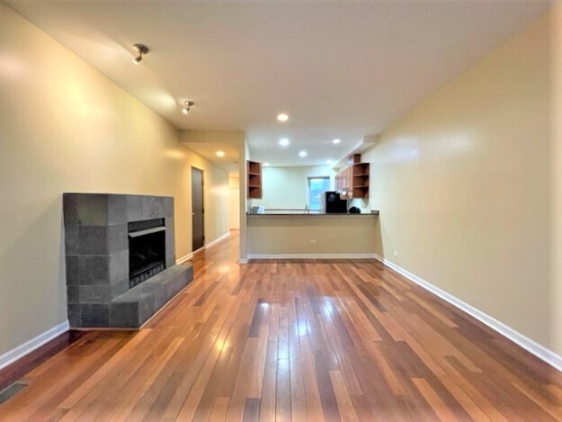 Foto del edificio - 1223 E 52nd St