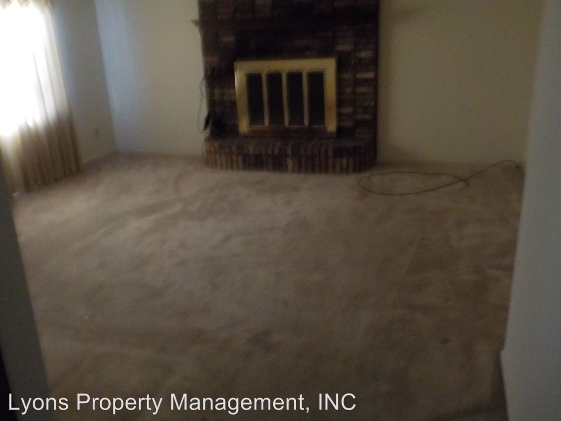 Building Photo - 1794 Claudia Cir