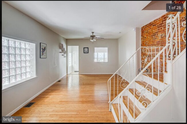 Building Photo - 635 S 51st St