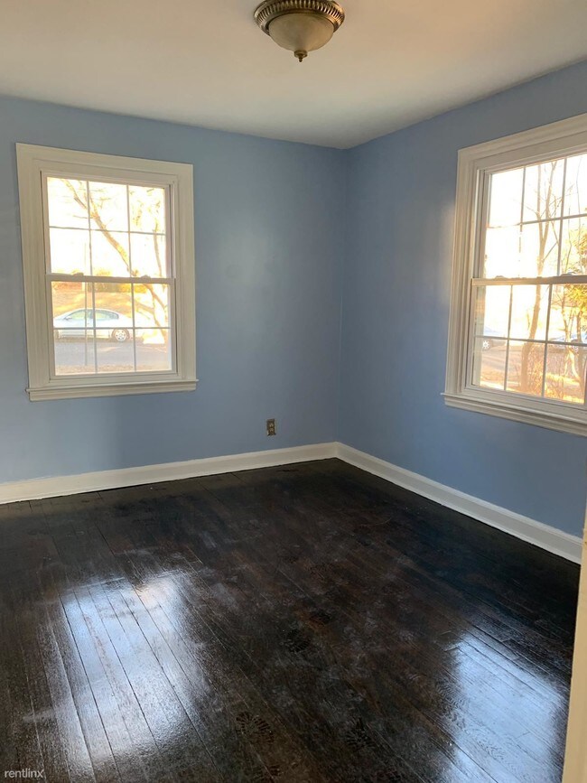 Building Photo - 4 br, 2 bath House - 25 Greenhill Ter