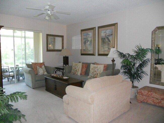 Building Photo - 9611 Castle Point Dr
