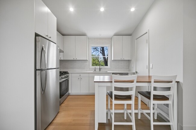 Photo - 75 Midland Ave Apartment