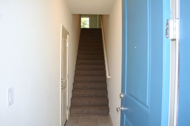 Foto del edificio - New Townhome in Sun Valley
