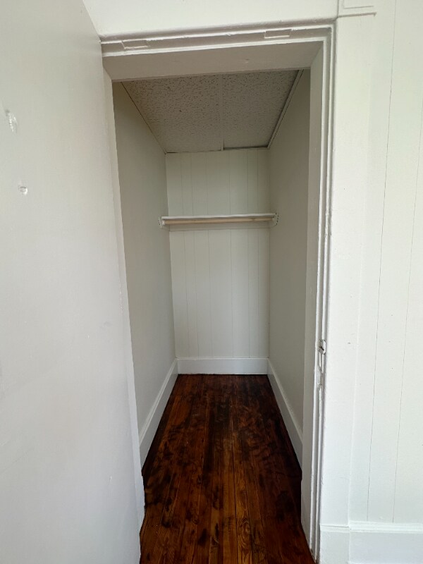 Foto del edificio - 253 N Augusta Ave