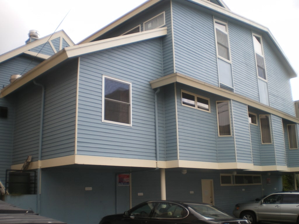 Primary Photo - 5225 15th Ave NE