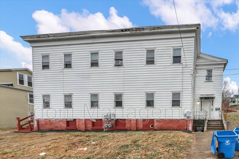 Primary Photo - 182 Prospect St