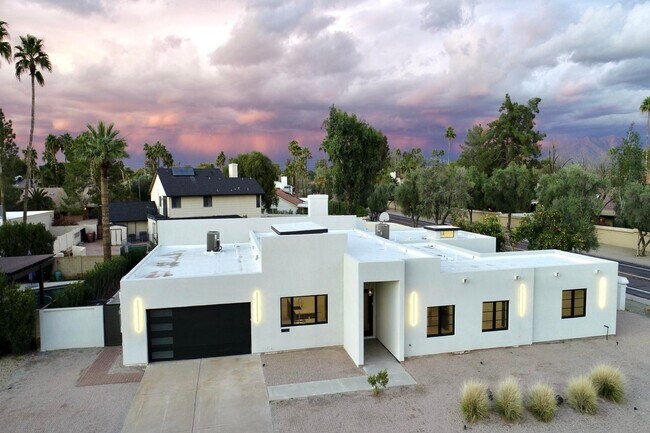 Building Photo - 7730 E Gold Dust Ave