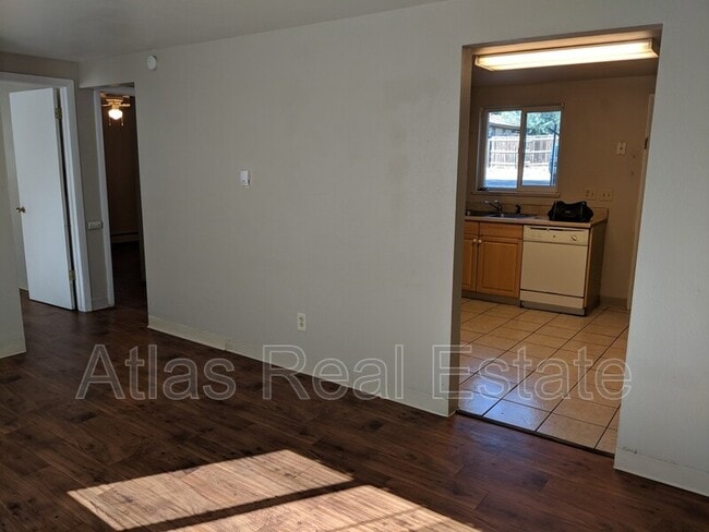 Building Photo - 4589 Everett St