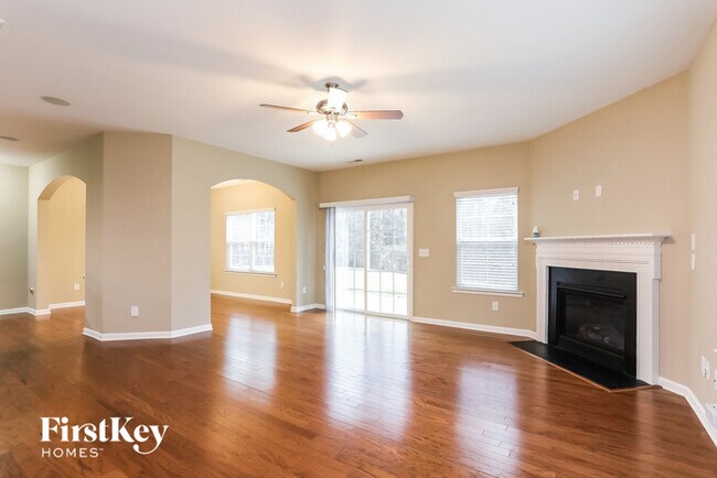 Building Photo - 4808 Arbor Lodge Dr