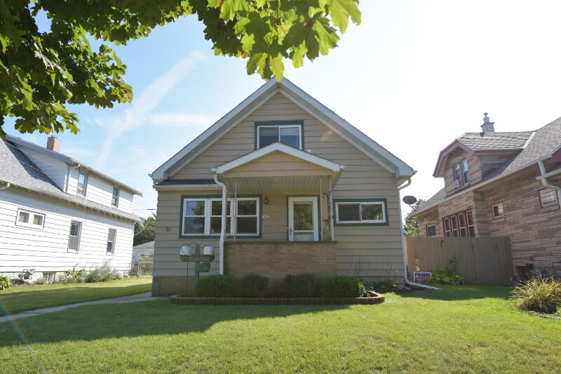 Building Photo - 3857 E Martin Ave