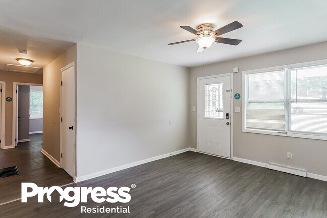 Foto del edificio - 748 Barclay Ln