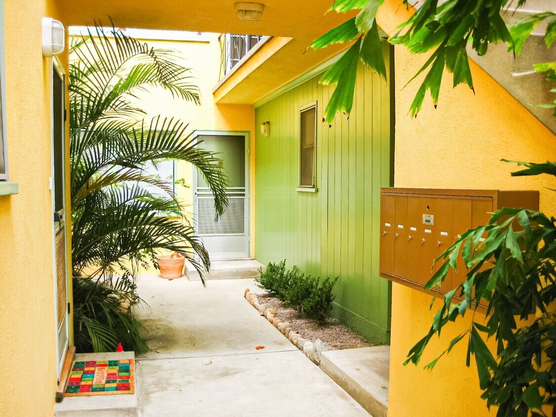 Primary Photo - GORGEOUS 1BED/1BATH APARTMENT HOME AVAILAB...