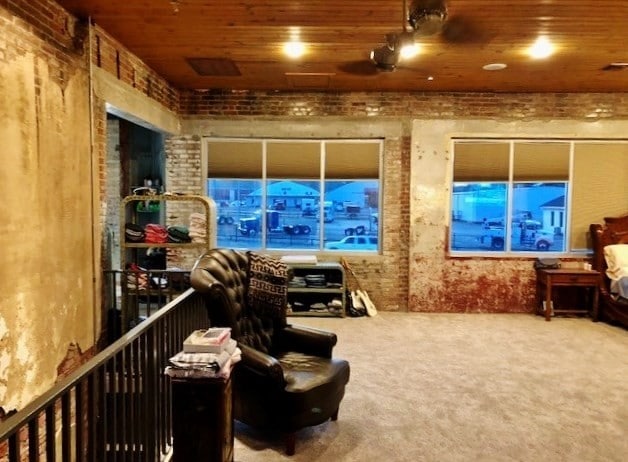 Interior Photo - 1109 S Broadway St