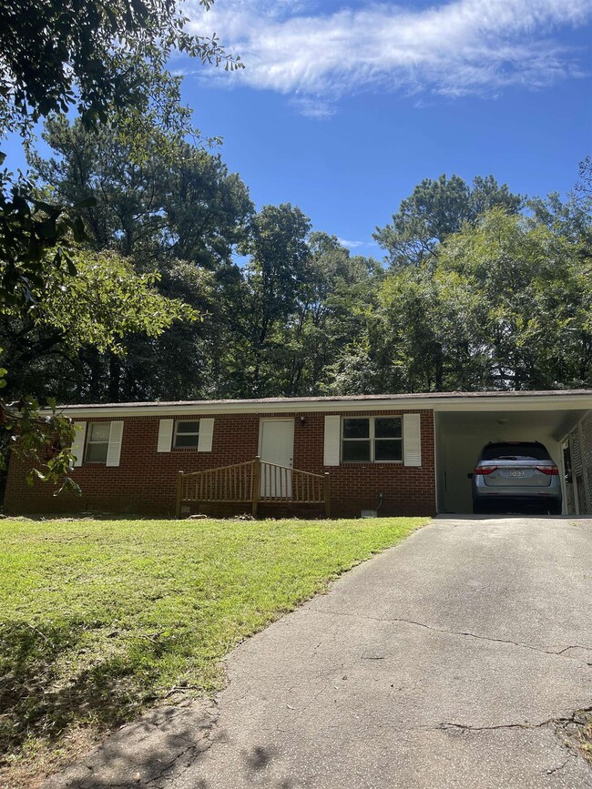 Building Photo - 44 Armstead Dr