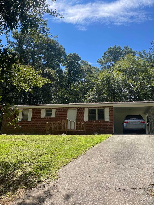 Foto del edificio - 44 Armstead Dr